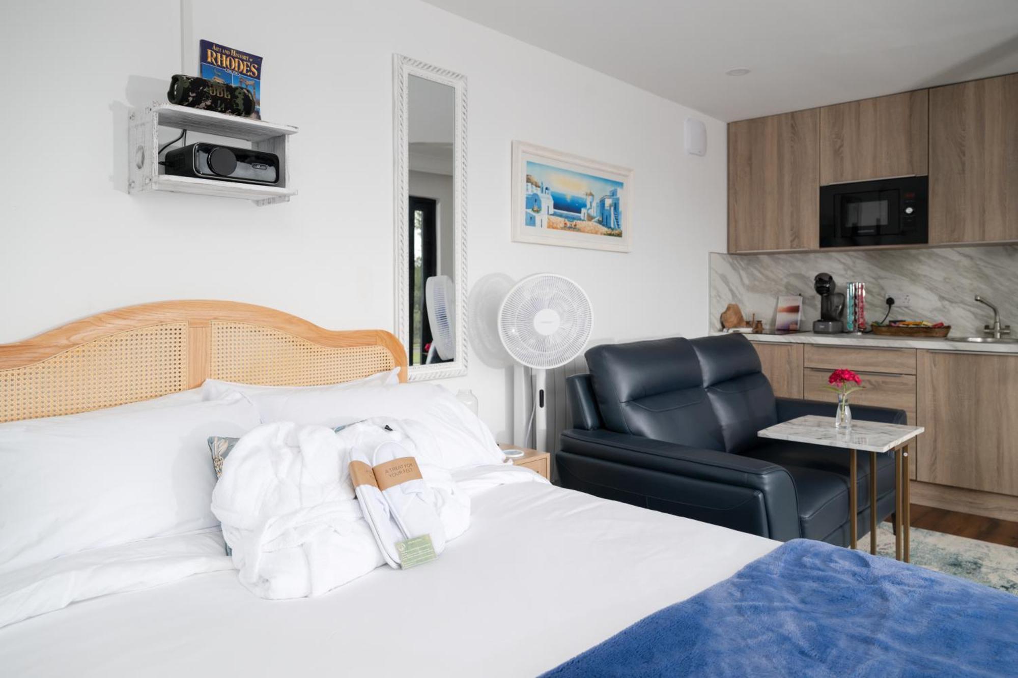 Lakescape - Waterfront Self- Catering Cabins Enniskillen Ngoại thất bức ảnh