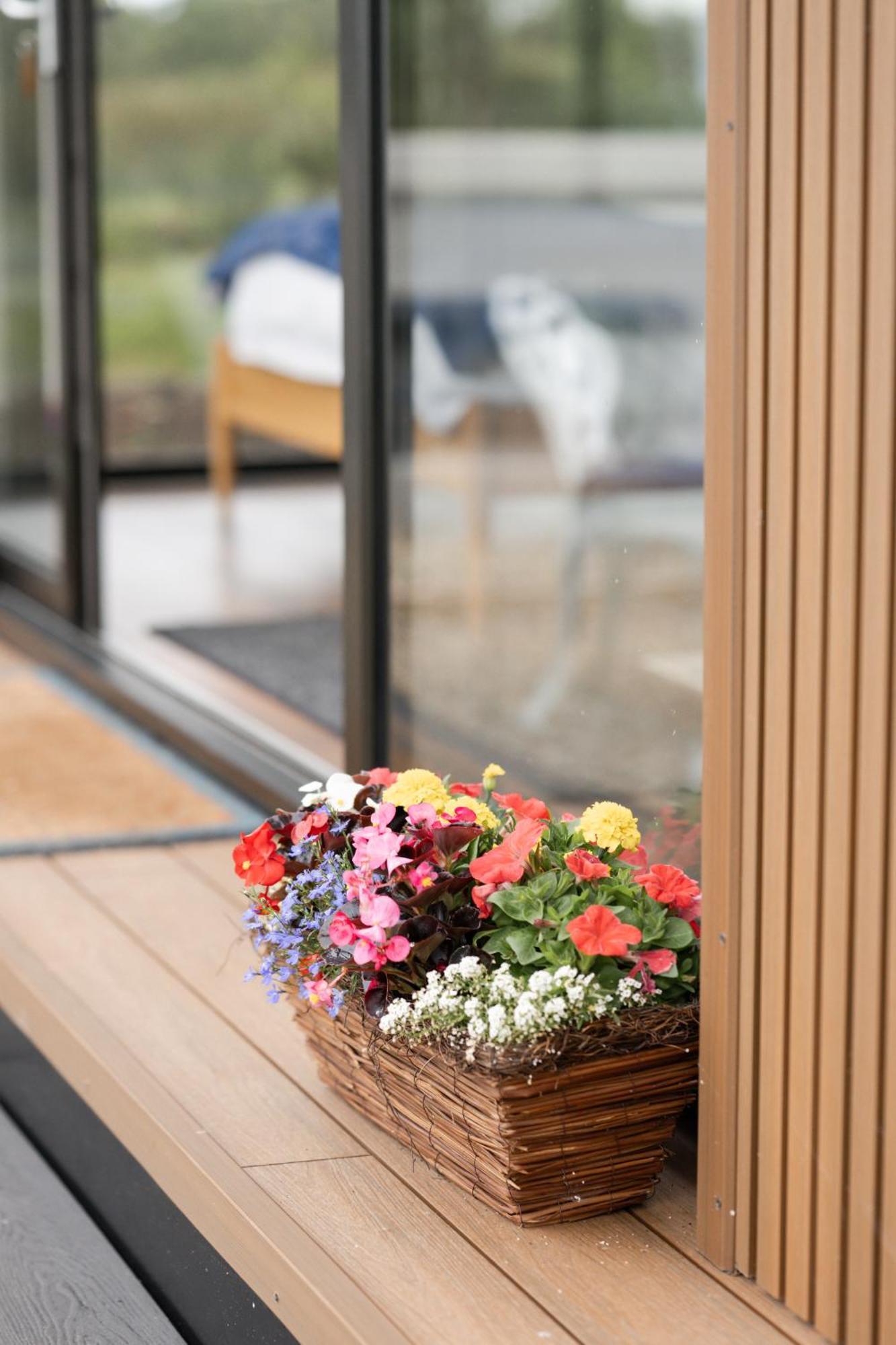 Lakescape - Waterfront Self- Catering Cabins Enniskillen Ngoại thất bức ảnh