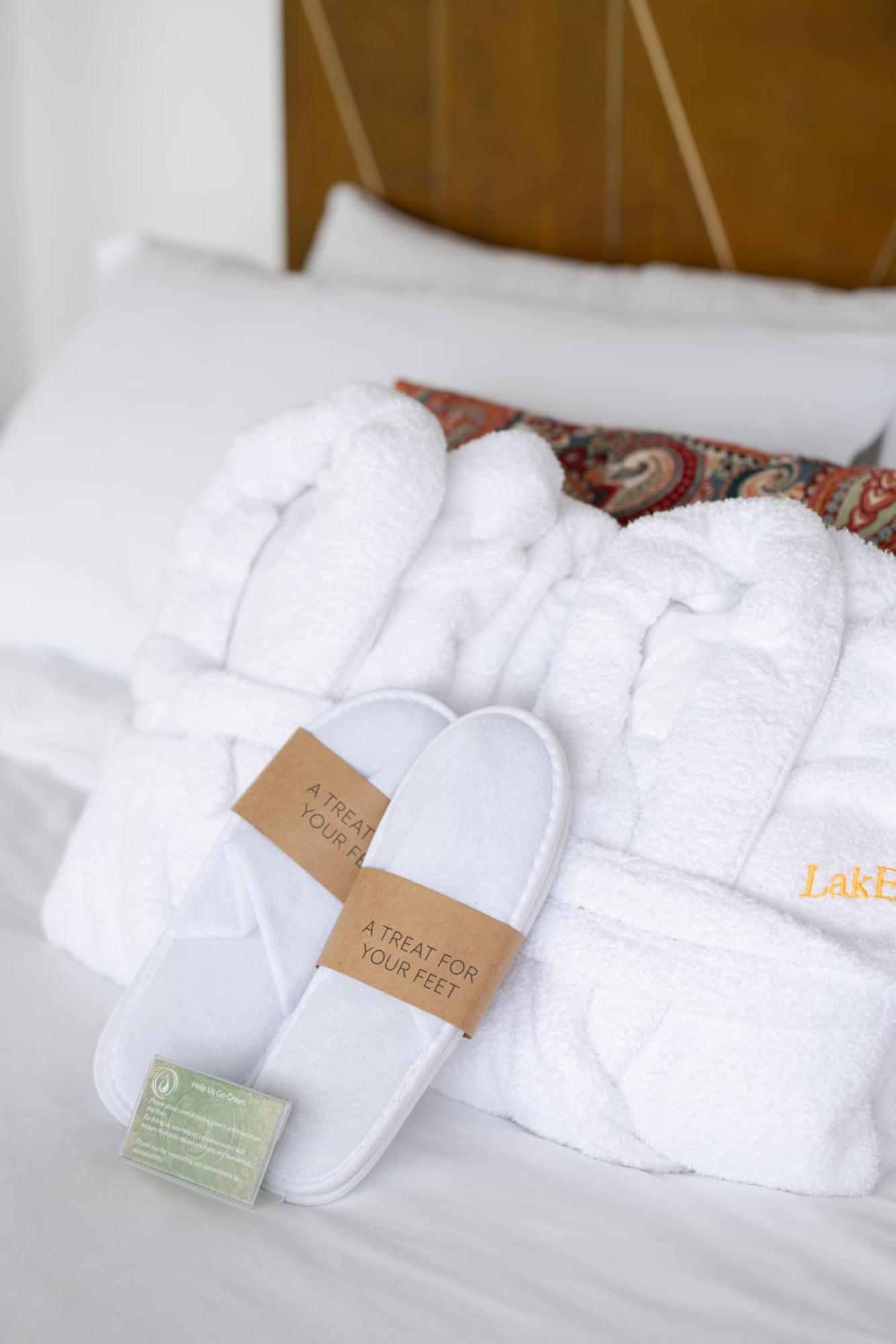 Lakescape - Waterfront Self- Catering Cabins Enniskillen Ngoại thất bức ảnh