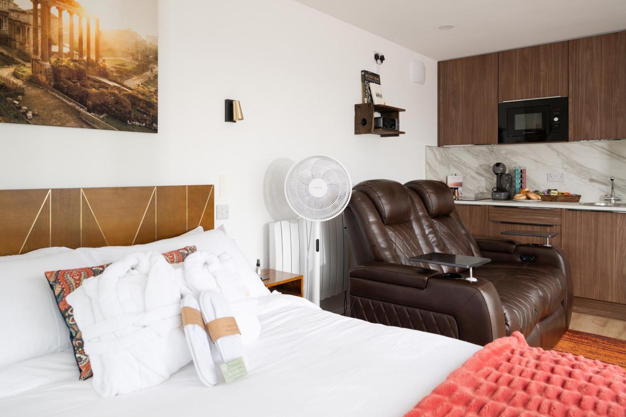 Lakescape - Waterfront Self- Catering Cabins Enniskillen Ngoại thất bức ảnh