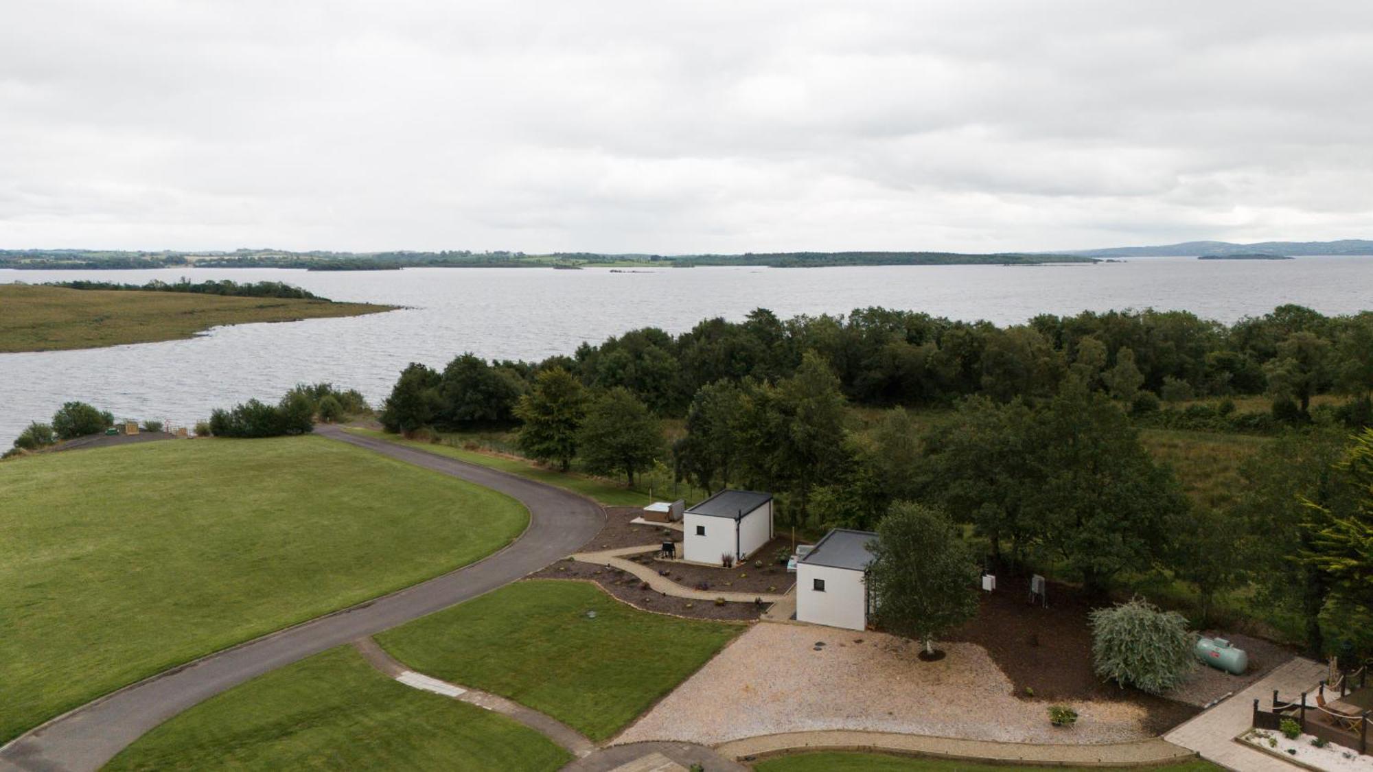 Lakescape - Waterfront Self- Catering Cabins Enniskillen Ngoại thất bức ảnh