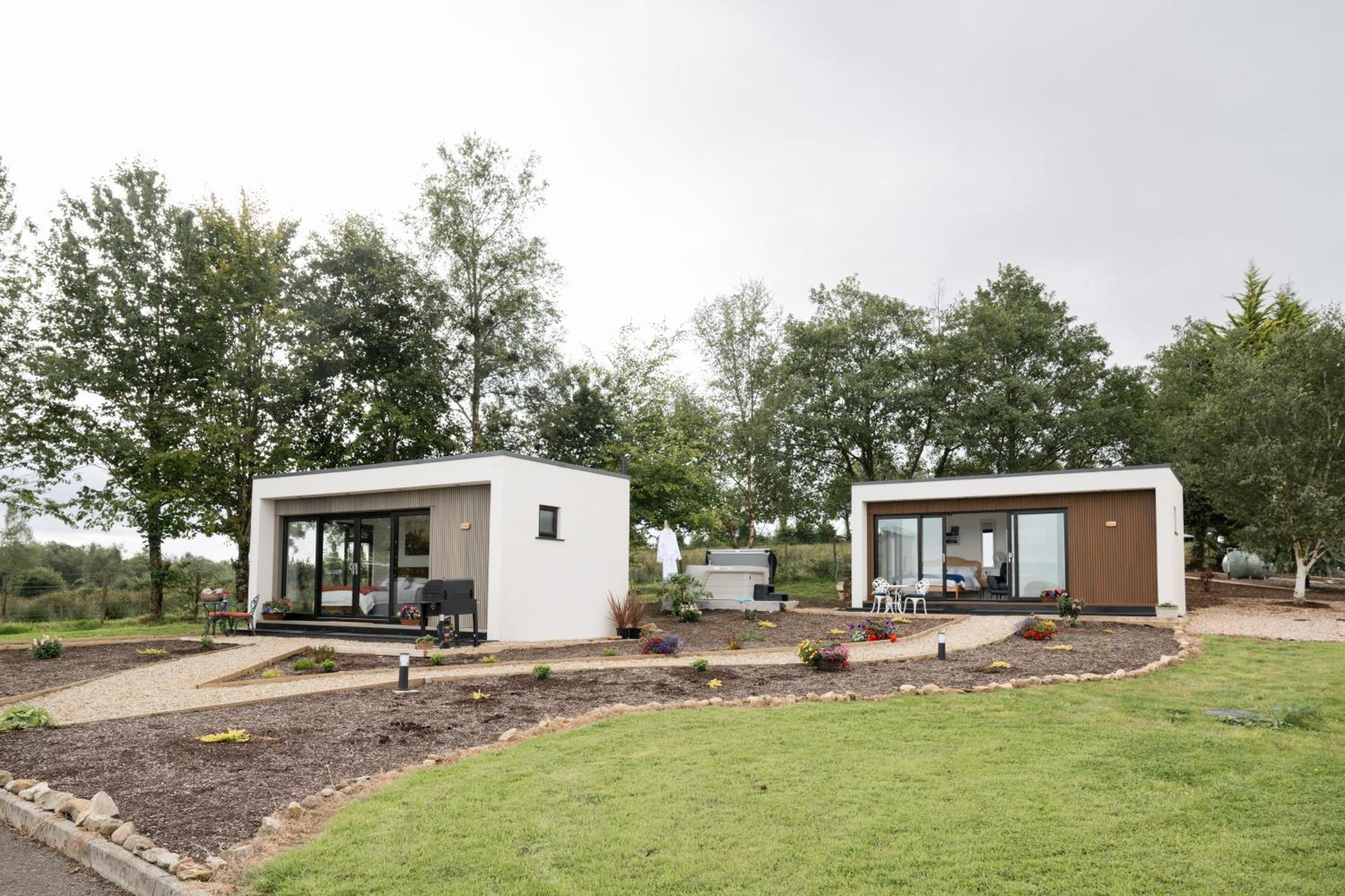 Lakescape - Waterfront Self- Catering Cabins Enniskillen Ngoại thất bức ảnh